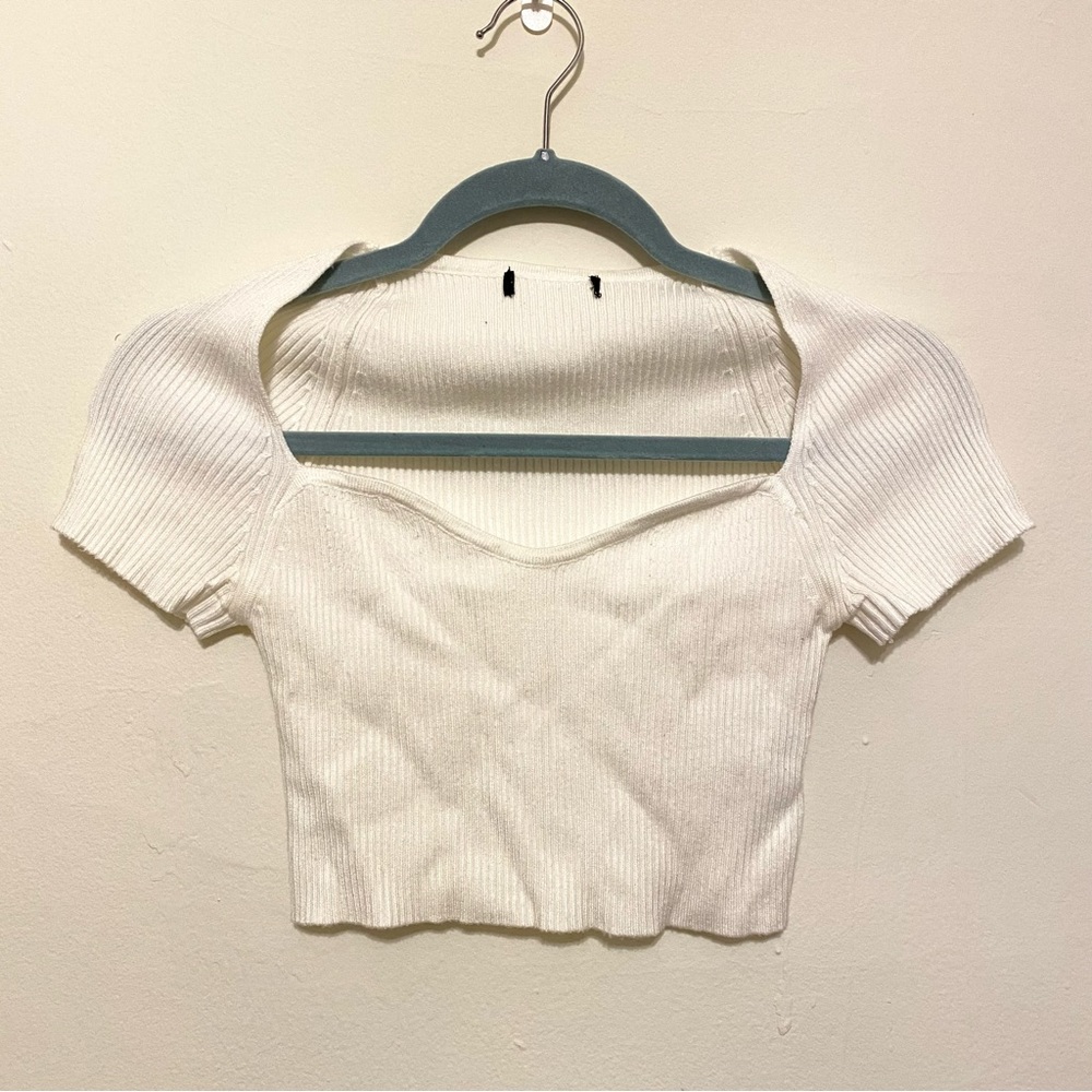 Sweetheart neckline crop top